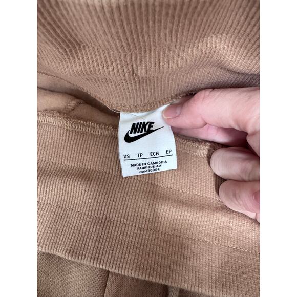 Nike Womens Sweatpants Beige Size Extra Small - Picture 3 of 3